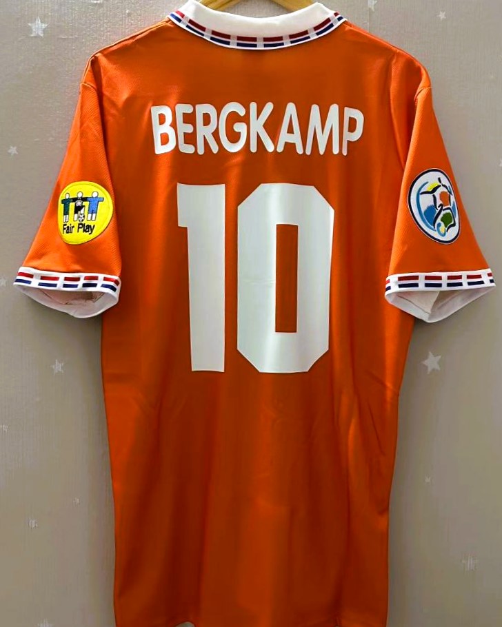 BERGKAMP DENNIS 1996-97 (Ola)