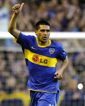 RIQUELME ROMAN 2010-11 (Boca J)